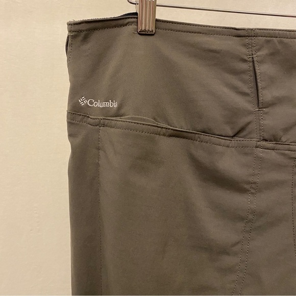 Columbia Sz 16 Convertible Zip Pants Olive Green Stretch Mid Rise Hiking Fishing - Picture 11 of 15